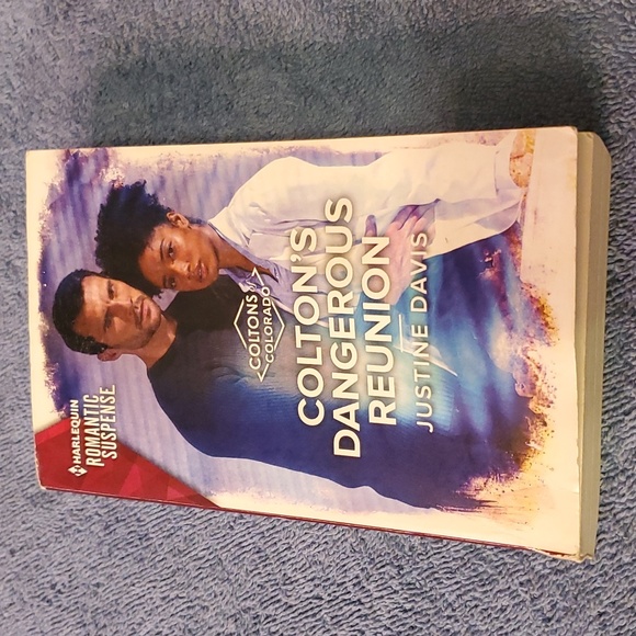 Coltons dangerous reunion - Picture 1 of 4